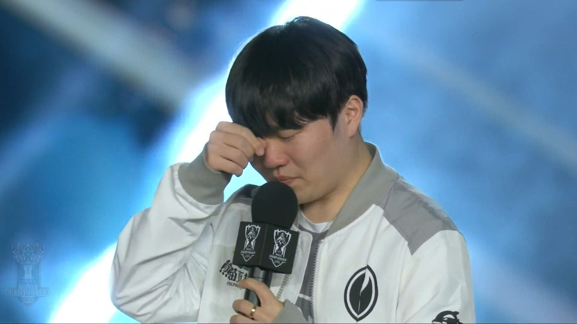 电竞比分网：CSGO A队镀金大赚，es3tag即将加盟C9