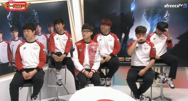 Ning：朱开估计都在盯着TES或李宁，不可能去BLG，没输就换啥教练