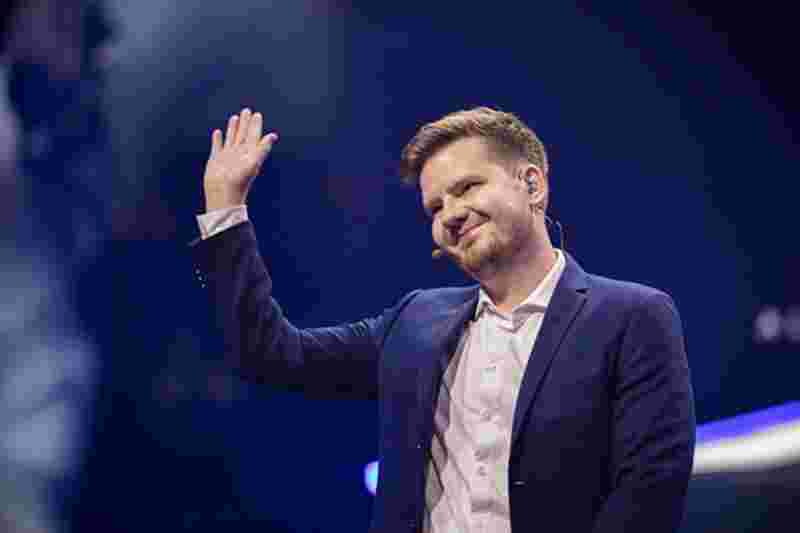 FNC宣布AD将缺席小组赛，替补首战将面对HLE